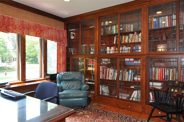 10 Whittier Road Wellesley, MA 02481 - Photo 9 of 30