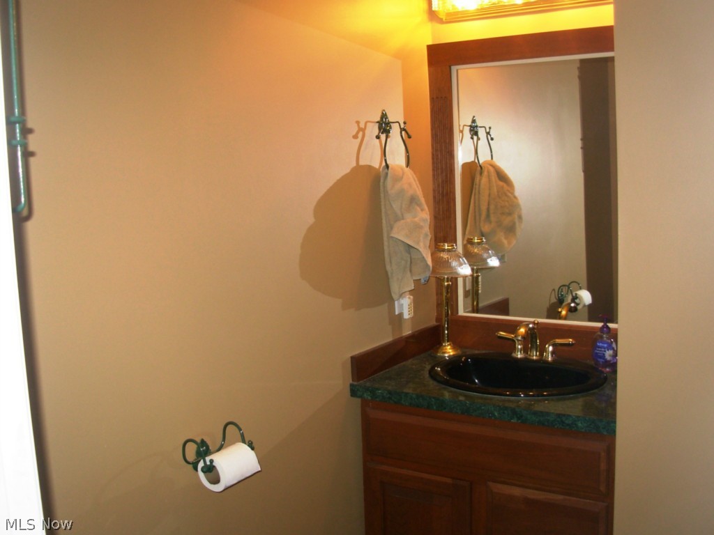 3033 Lomae Road Akron, OH 44312 - Photo 7 of 18