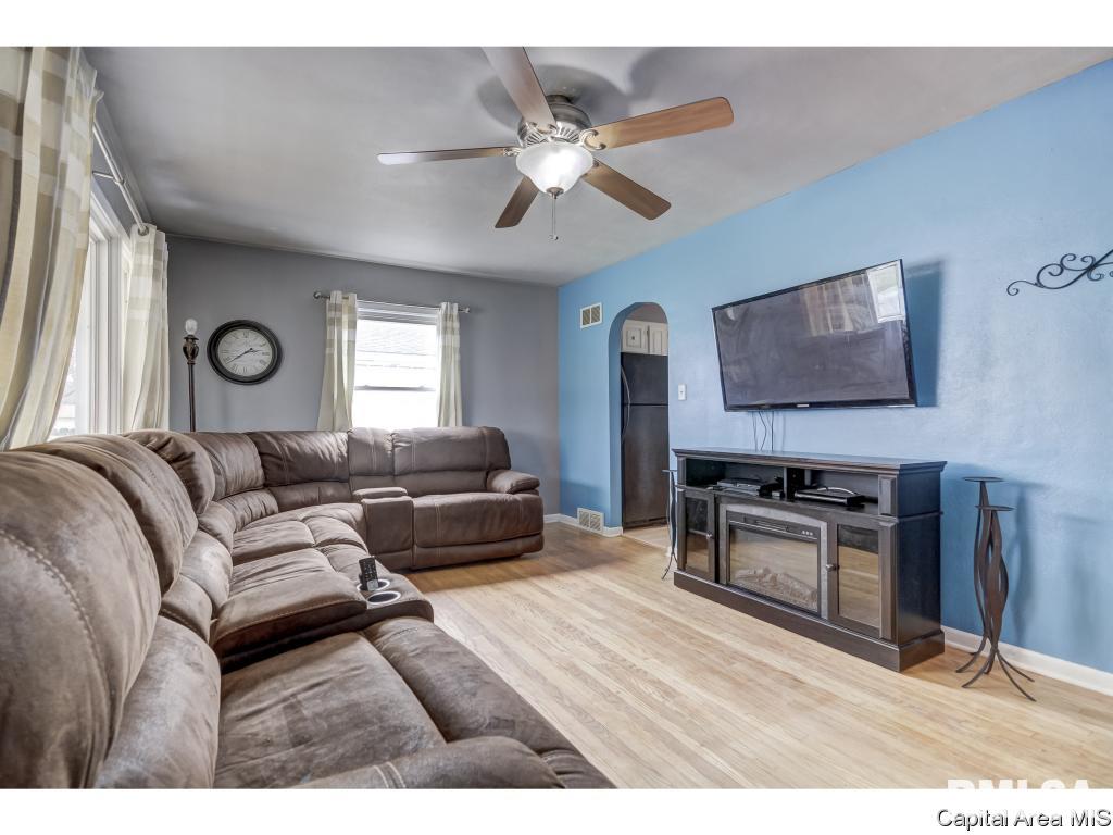 3601 Stanton Street Springfield, IL 62703 - Photo 5 of 35