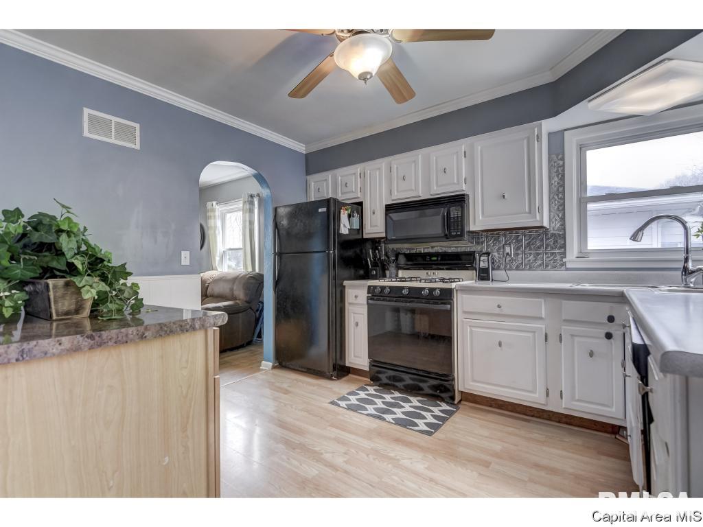 3601 Stanton Street Springfield, IL 62703 - Photo 9 of 35