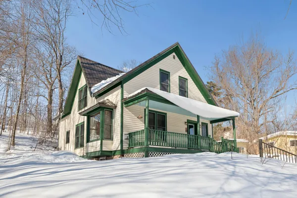 $365,000 | 33 South 4th Street, Bayfield, WI 54814