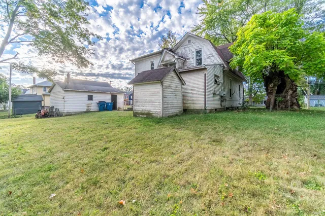 $118,500 | 1135 Summit Street, New Haven, IN 46774