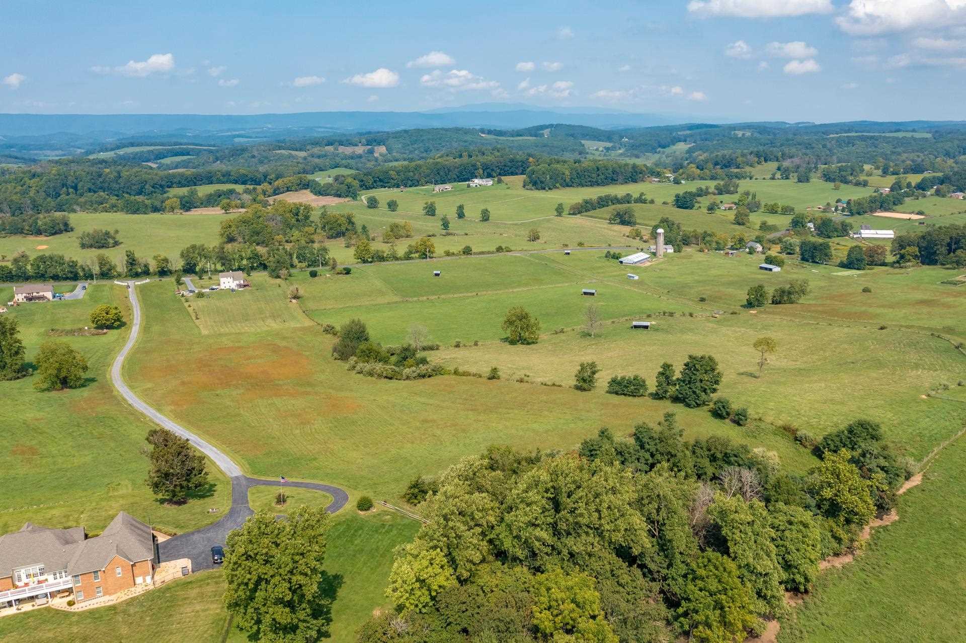 Tbd Old Providence Road Raphine, VA 24472 - Photo 6 of 10 a view of an ocean and a mountain