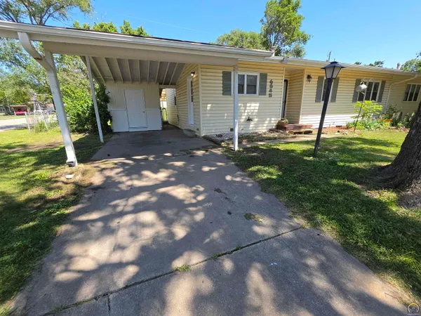 $130,000 | 6645 Southwest Montara Northway, Topeka, KS 66619