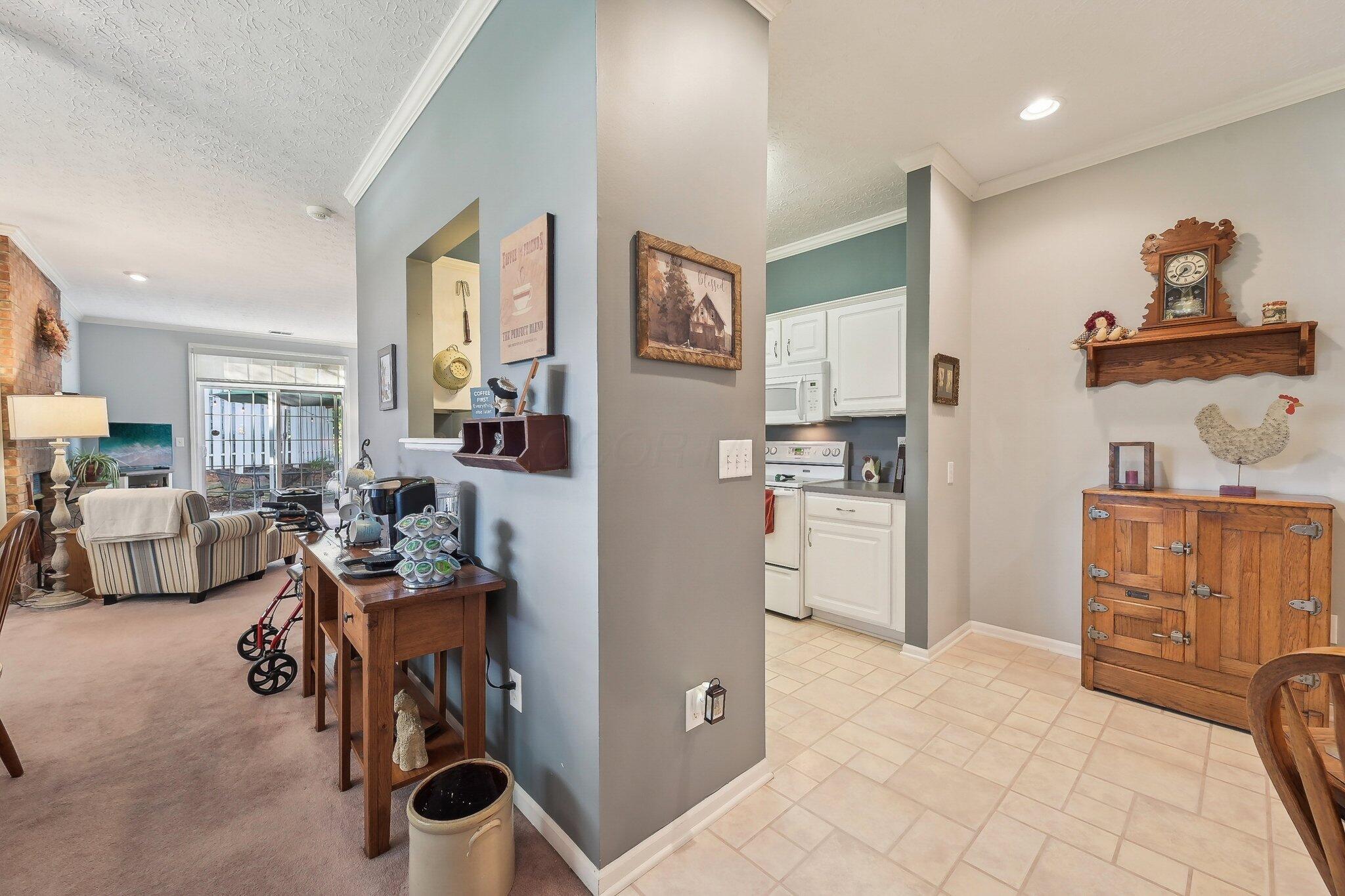 5993 Naughten Ridge Court Columbus, OH 43213 - Photo 27 of 51 Eating Area