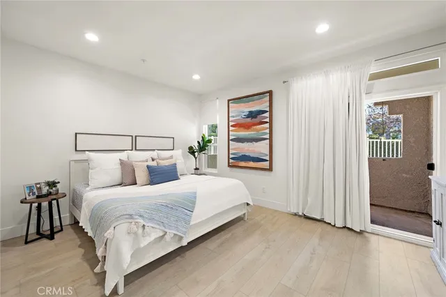 $739,000 | 4561 Warner Avenue, Unit 101, Huntington Beach, CA 92649