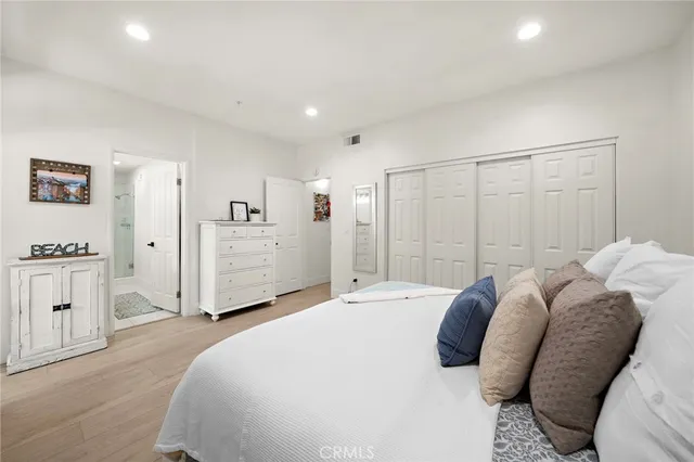 $739,000 | 4561 Warner Avenue, Unit 101, Huntington Beach, CA 92649