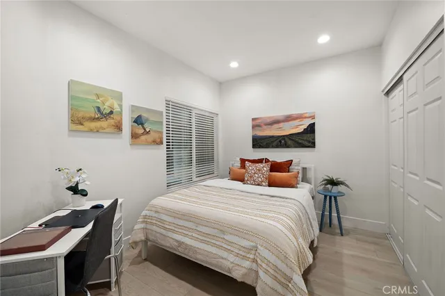 $739,000 | 4561 Warner Avenue, Unit 101, Huntington Beach, CA 92649