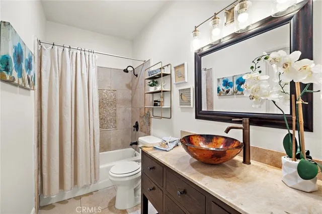 $739,000 | 4561 Warner Avenue, Unit 101, Huntington Beach, CA 92649