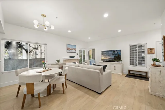 $739,000 | 4561 Warner Avenue, Unit 101, Huntington Beach, CA 92649