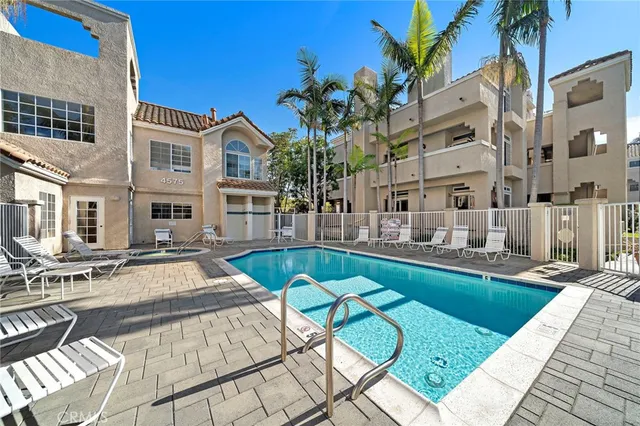 $739,000 | 4561 Warner Avenue, Unit 101, Huntington Beach, CA 92649