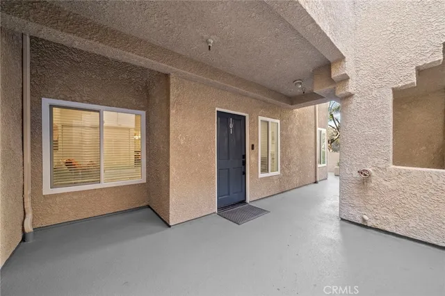 $739,000 | 4561 Warner Avenue, Unit 101, Huntington Beach, CA 92649