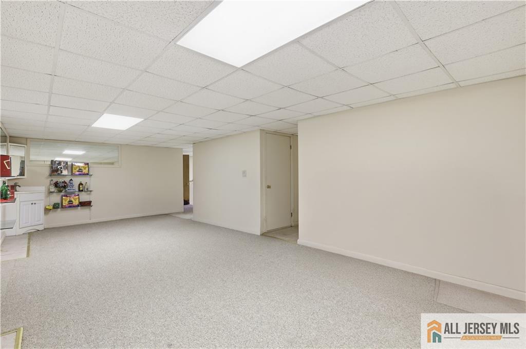 40 La Valencia Road Old Bridge, NJ 08857 - Photo 18 of 25 Gallery Image 18