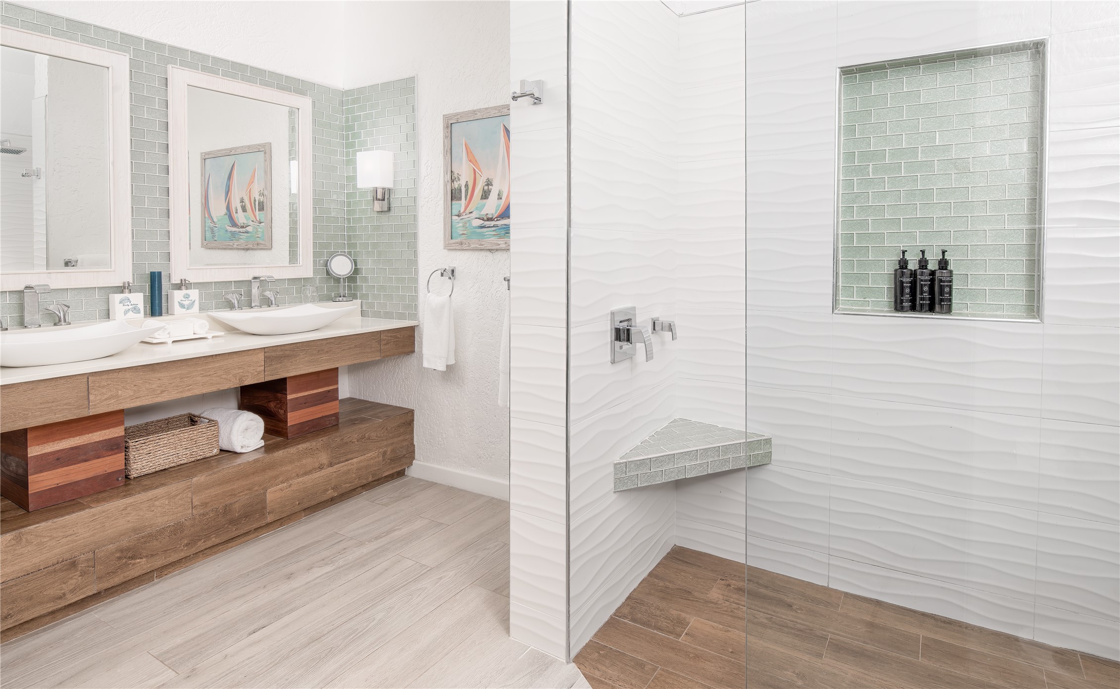 7 Coconut Drive, Unit 9H undefined, undefined 00000 - Photo 15 of 19 a bathroom with a tub sink and mirror