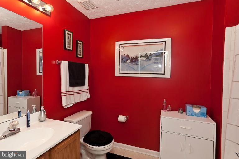 9601 Haven Farm Road, Unit 9601J Perry Hall, MD 21128 - Photo 11 of 17 Bath (Master)