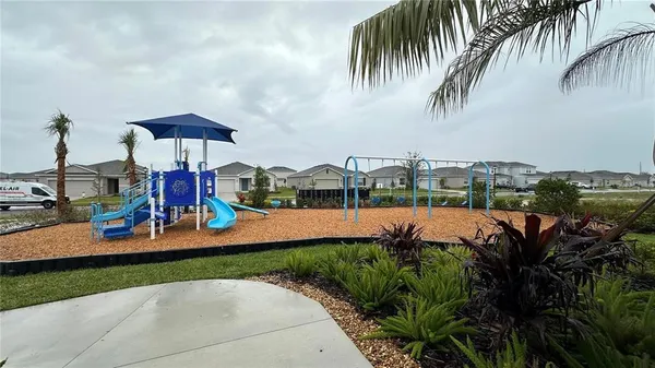$2,100 | 2627 Fernleaf Street, Auburndale, FL 33823