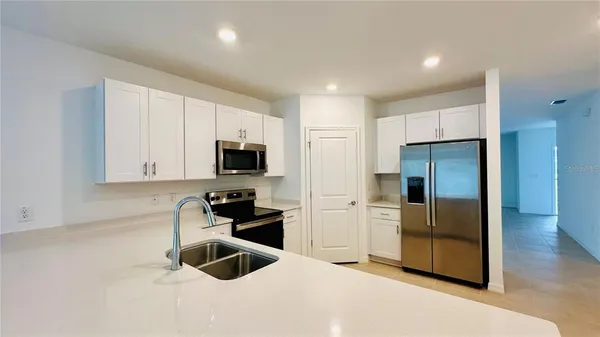 $2,100 | 2627 Fernleaf Street, Auburndale, FL 33823