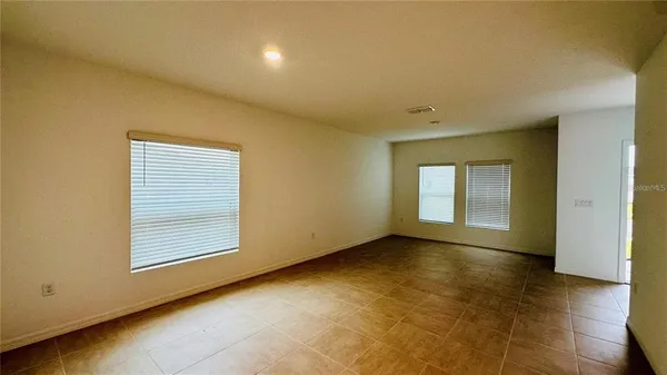 $2,100 | 2627 Fernleaf Street, Auburndale, FL 33823