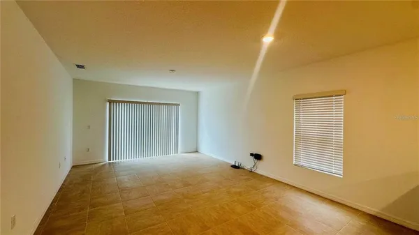 $2,100 | 2627 Fernleaf Street, Auburndale, FL 33823