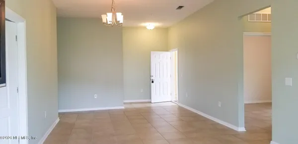 $1,935 | 131 Burnett Court, Unit 104, St. Johns, FL 32259