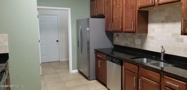 $1,935 | 131 Burnett Court, Unit 104, St. Johns, FL 32259