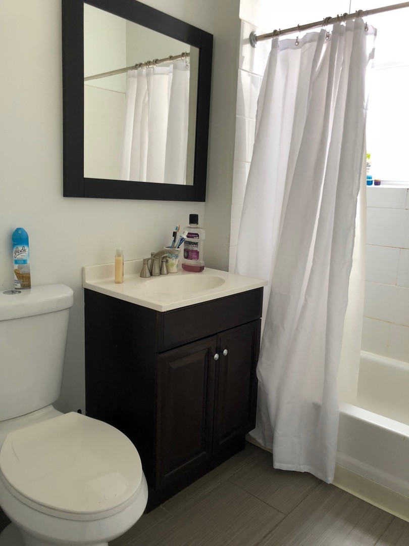 2647 West Crystal Street, Unit 3F Chicago, IL 60622 - Photo 11 of 25