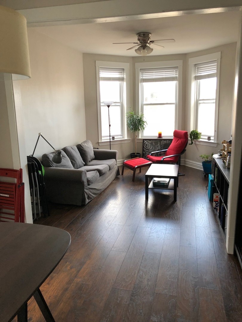 2647 West Crystal Street, Unit 3F Chicago, IL 60622 - Photo 3 of 25