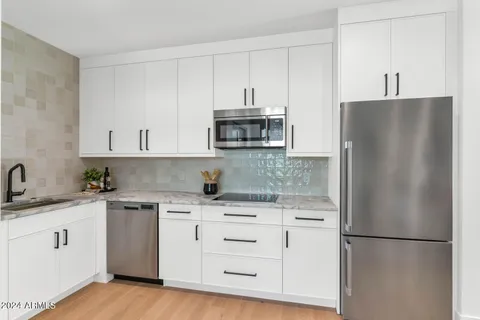 $2,149,000 | 6914 East 2nd Street, Scottsdale, AZ 85251