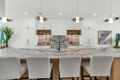 $2,149,000 | 6914 East 2nd Street, Scottsdale, AZ 85251