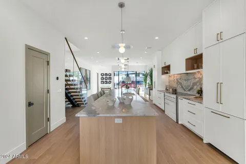 $2,149,000 | 6914 East 2nd Street, Scottsdale, AZ 85251