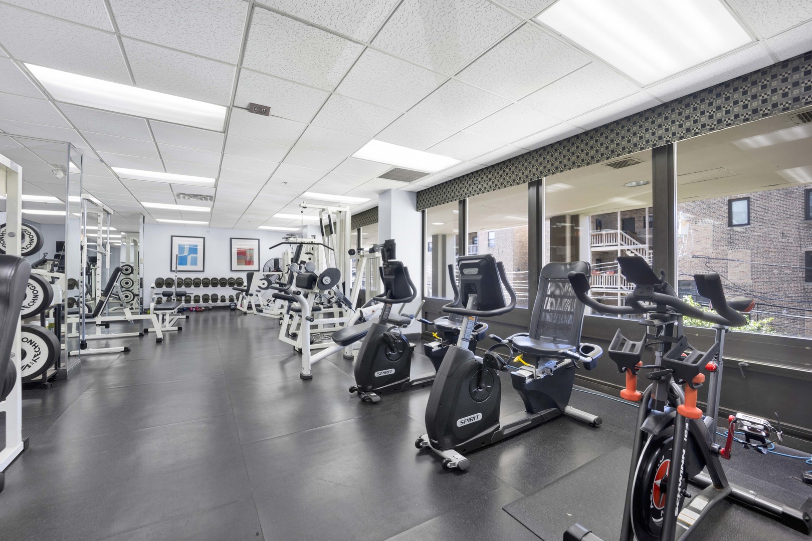 5320 North Sheridan Road, Unit 1504 Chicago, IL 60640 - Photo 18 of 20