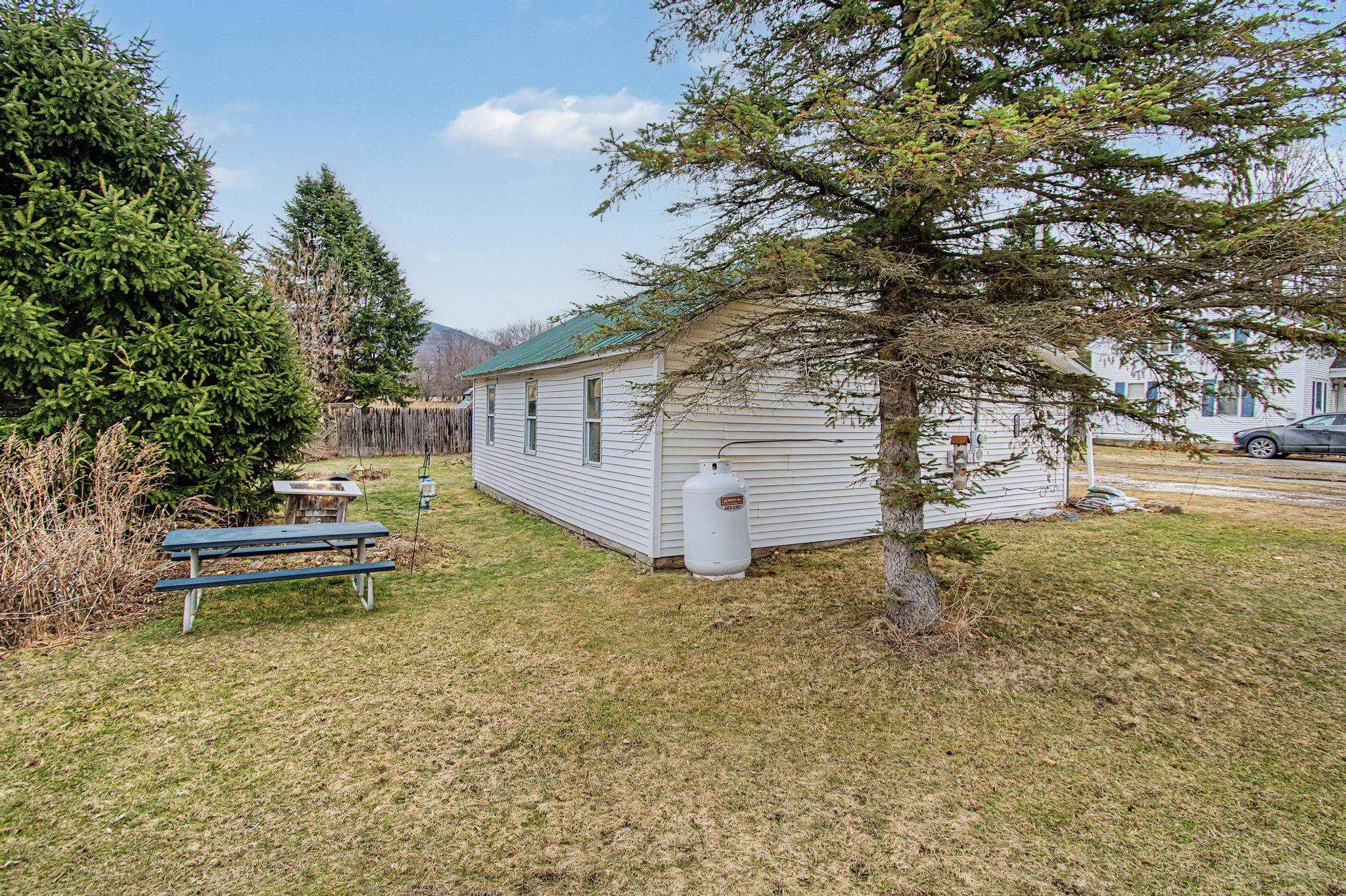 4711 Main Road Huntington, VT 05462 - Photo 25 of 30