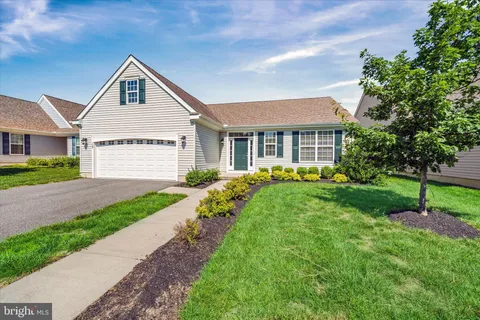 $344,900 | 125 East Clarendon Drive, Smyrna, DE 19977