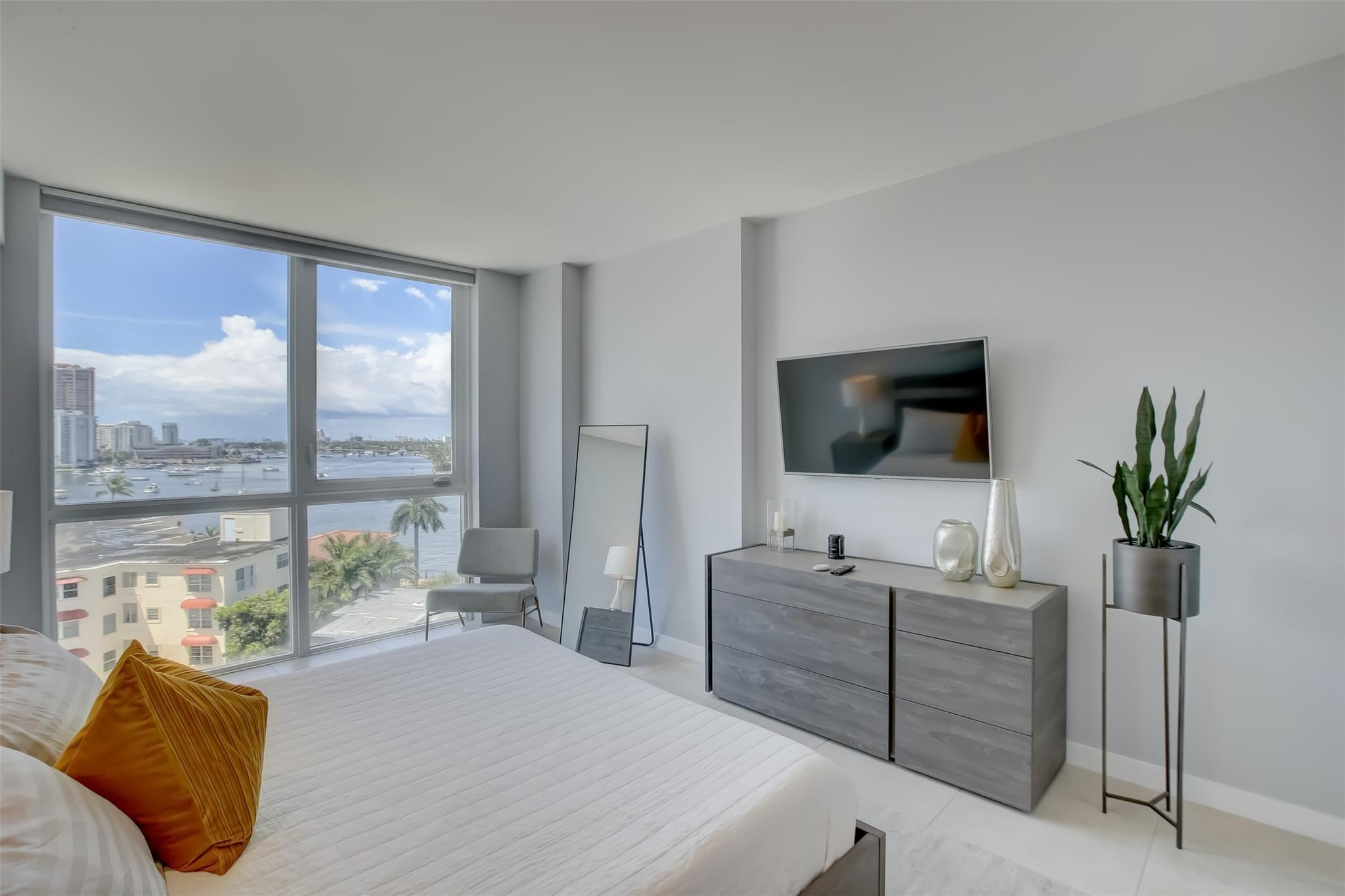 401 North Birch Road, Unit 705 Fort Lauderdale, FL 33304 - Photo 22 of 36 Photo 22