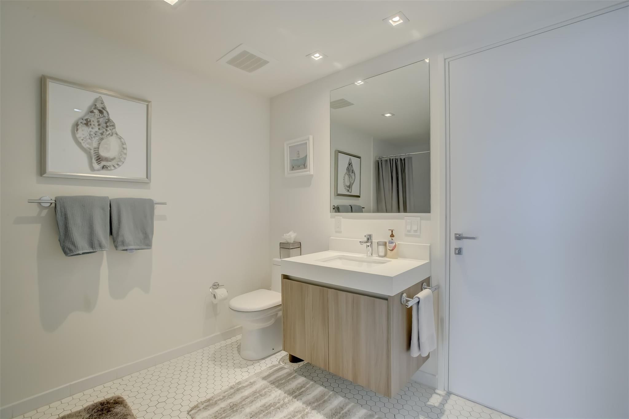 401 North Birch Road, Unit 705 Fort Lauderdale, FL 33304 - Photo 27 of 36 Photo 27