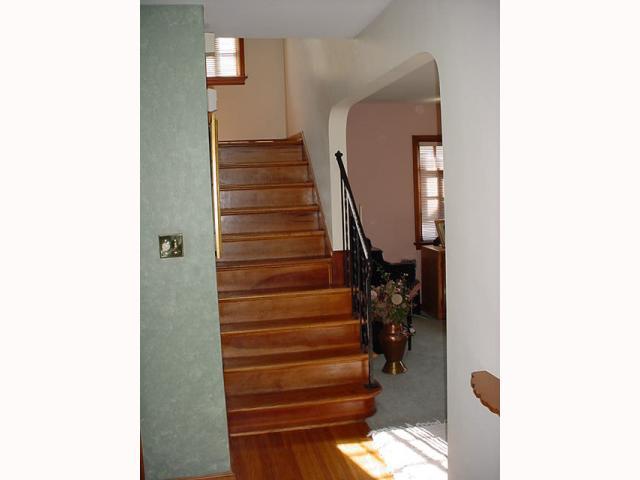 902 Vernon Road Bexley, OH 43209 - Photo 10 of 17 Gallery Image 10