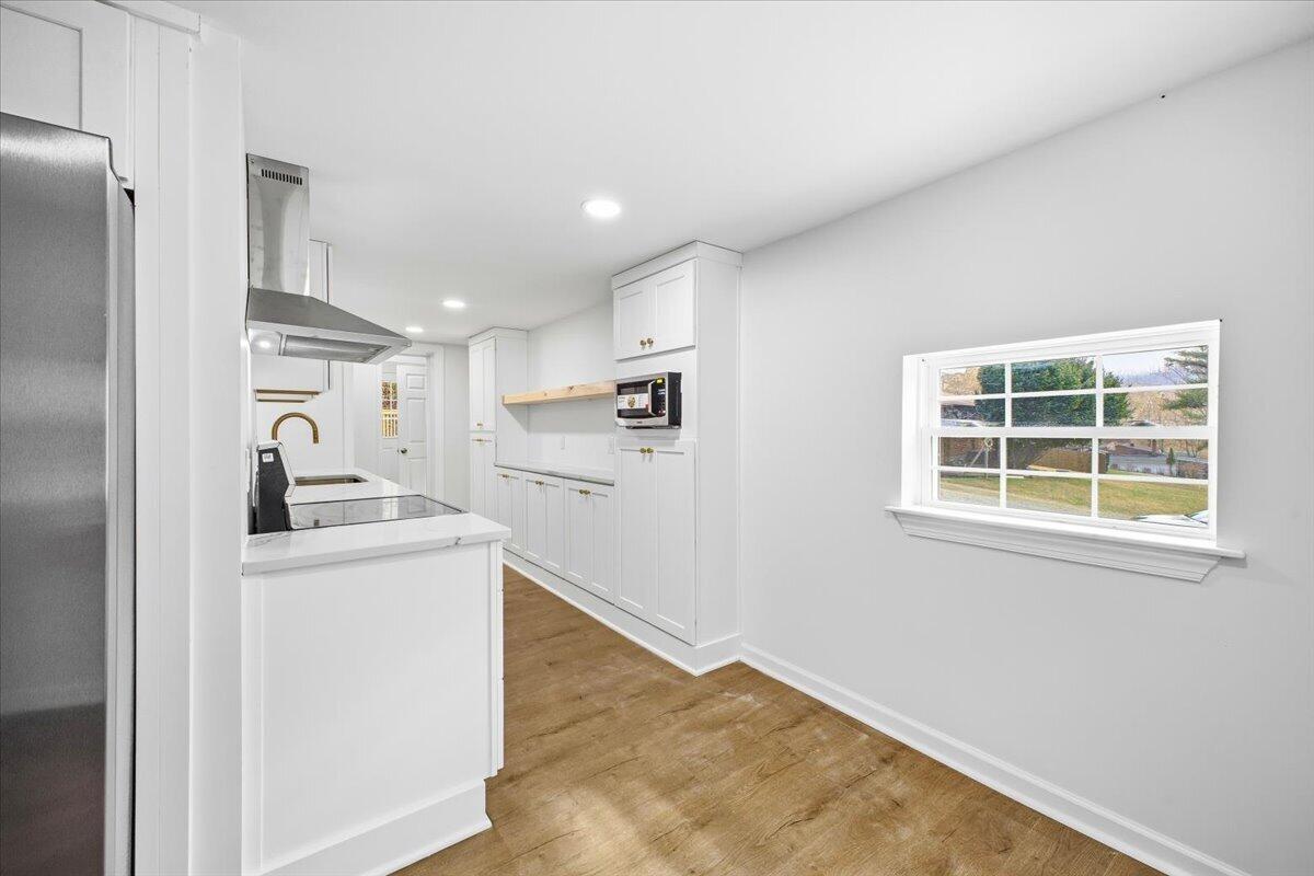 7202 Merriman Road Boones Mill, VA 24065 - Photo 18 of 37 Kitchen Breakfast Nook