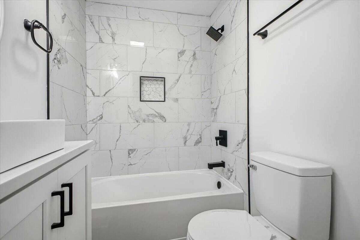 7202 Merriman Road Boones Mill, VA 24065 - Photo 33 of 37 Guest Bathroom