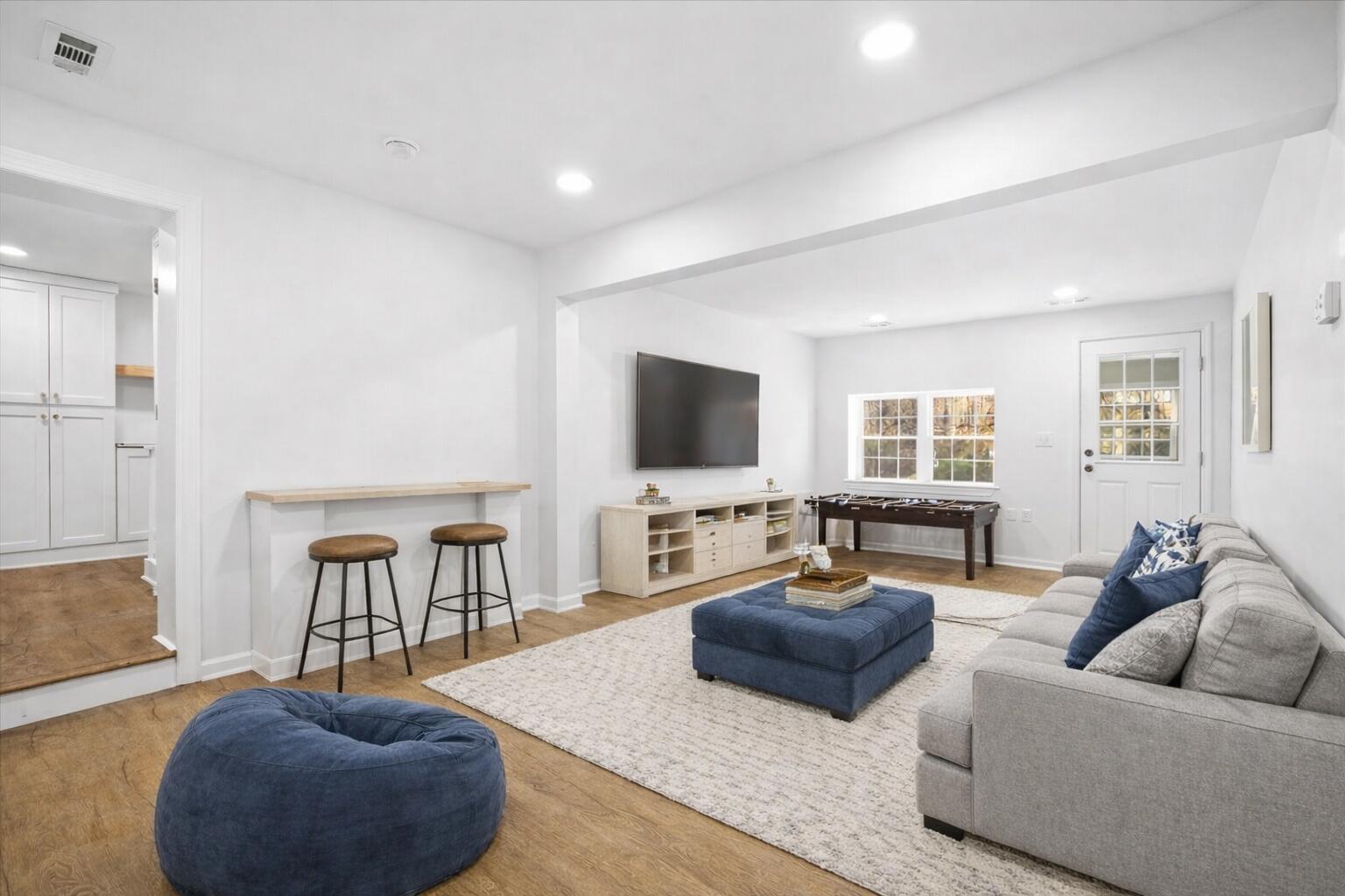 7202 Merriman Road Boones Mill, VA 24065 - Photo 6 of 37 7202MerrimanLiving