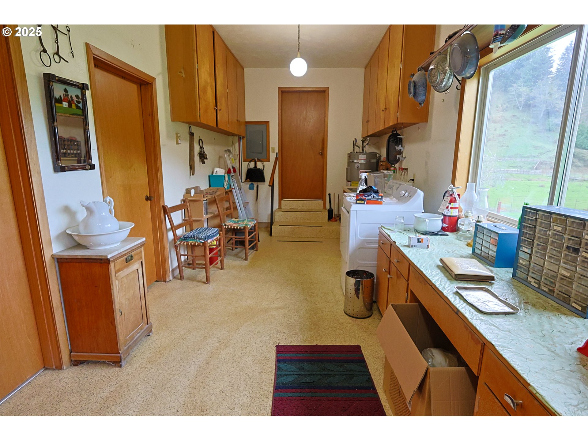 70033 Larsen Ranch Road North Bend, OR 97459 - Photo 14 of 40