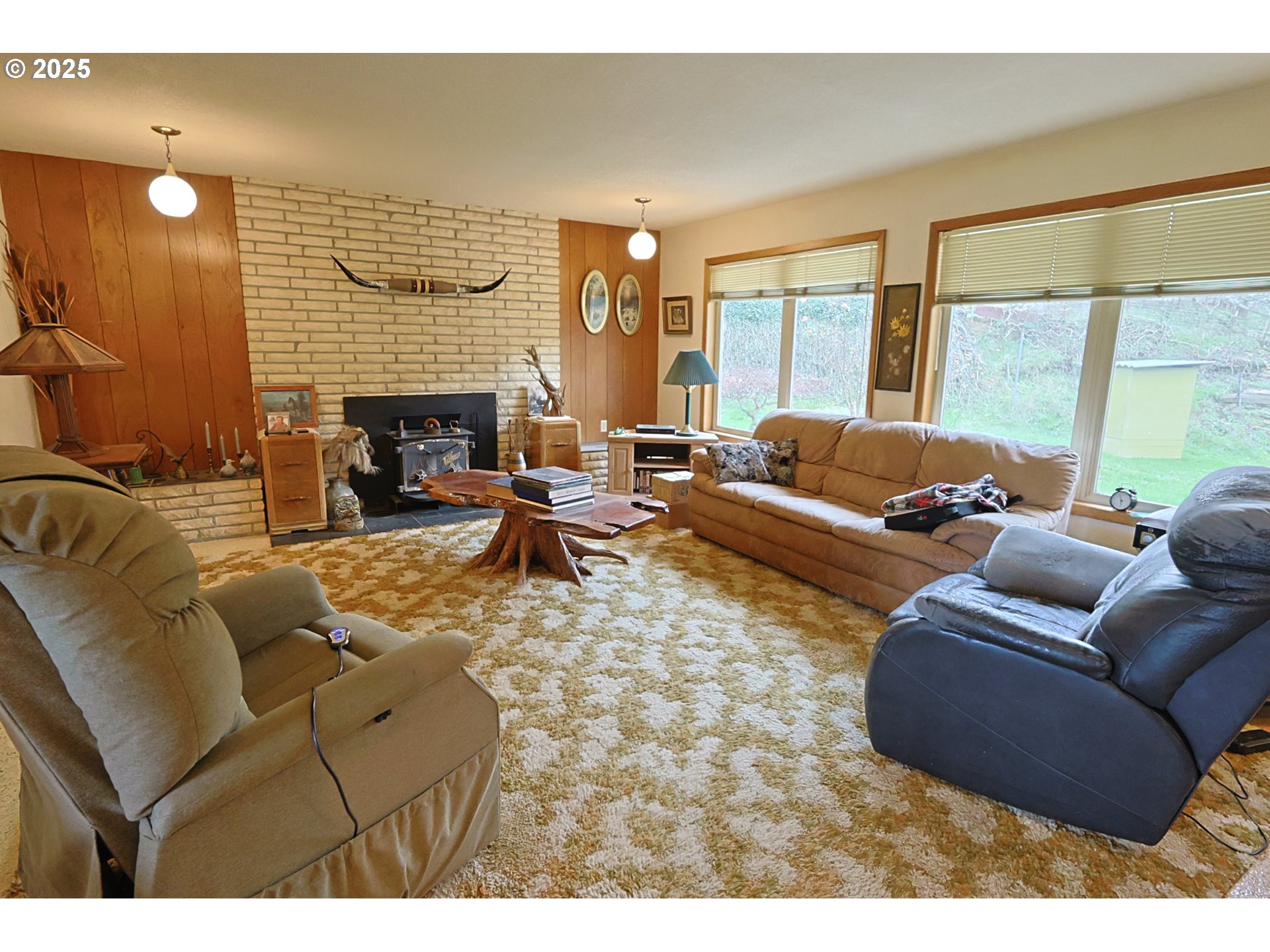 70033 Larsen Ranch Road North Bend, OR 97459 - Photo 8 of 40