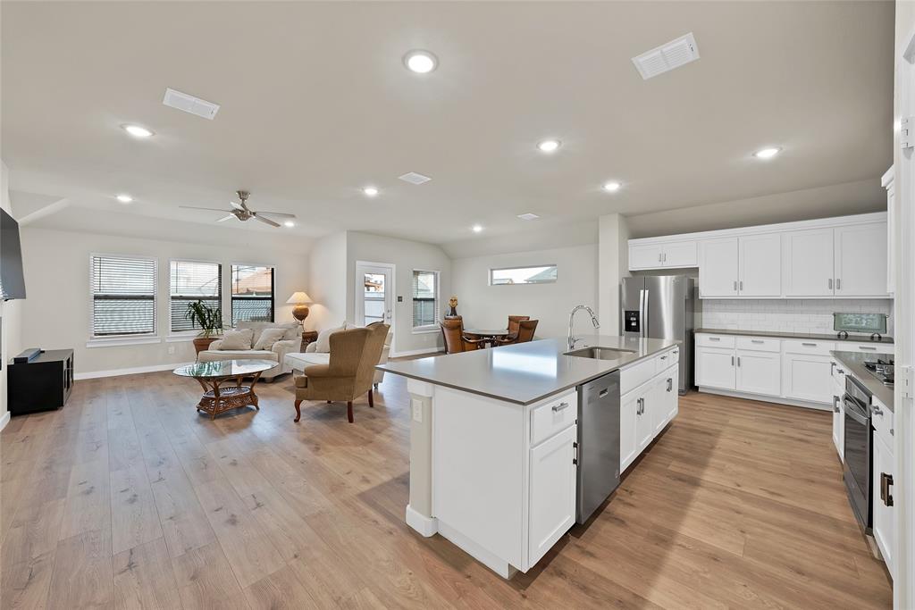 7345 Mistflower Meadow Venus, TX 76084 - Photo 3 of 38