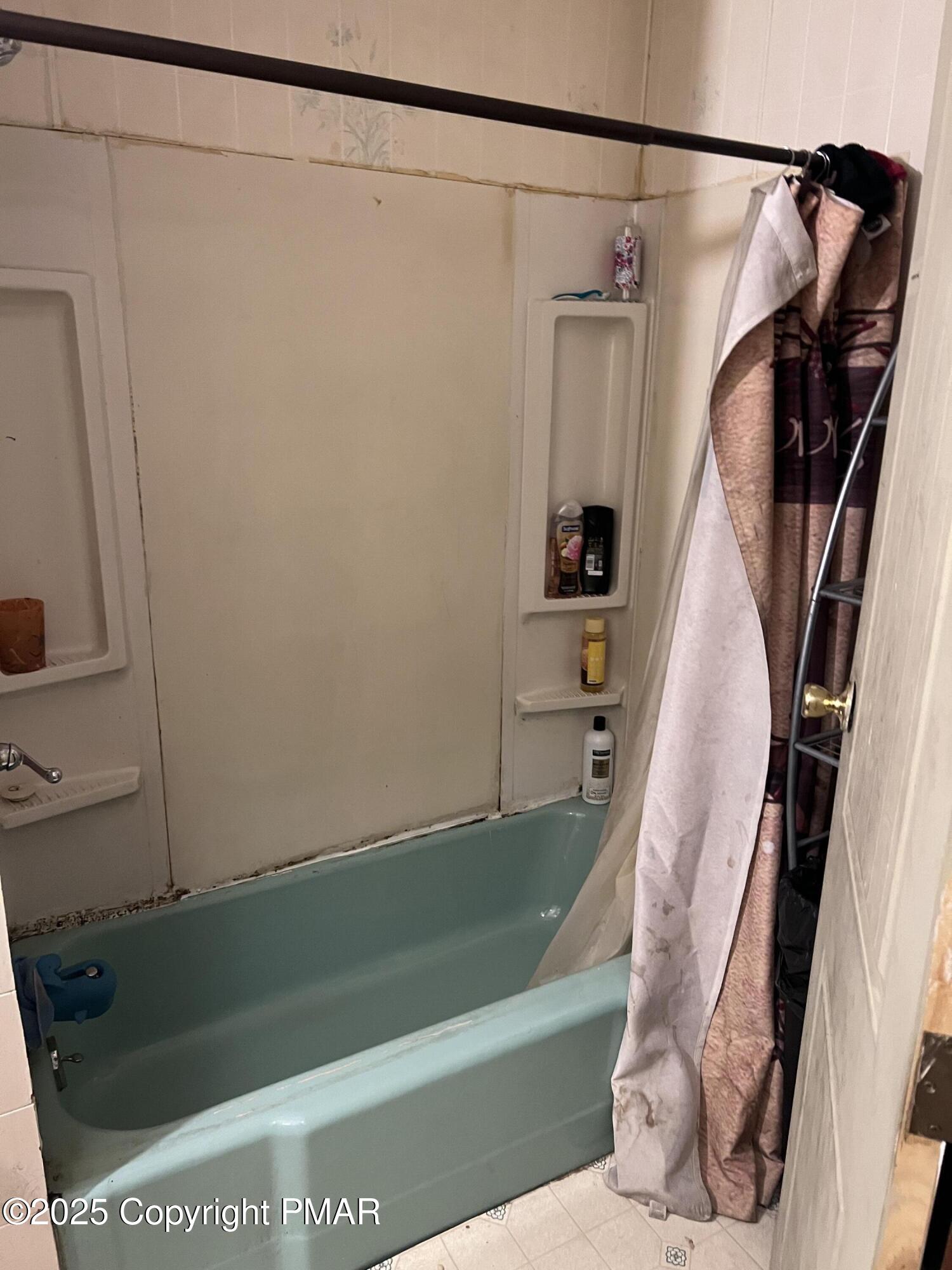 14 North Diamond Street Shamokin, PA 17872 - Photo 21 of 34 IMG_6898