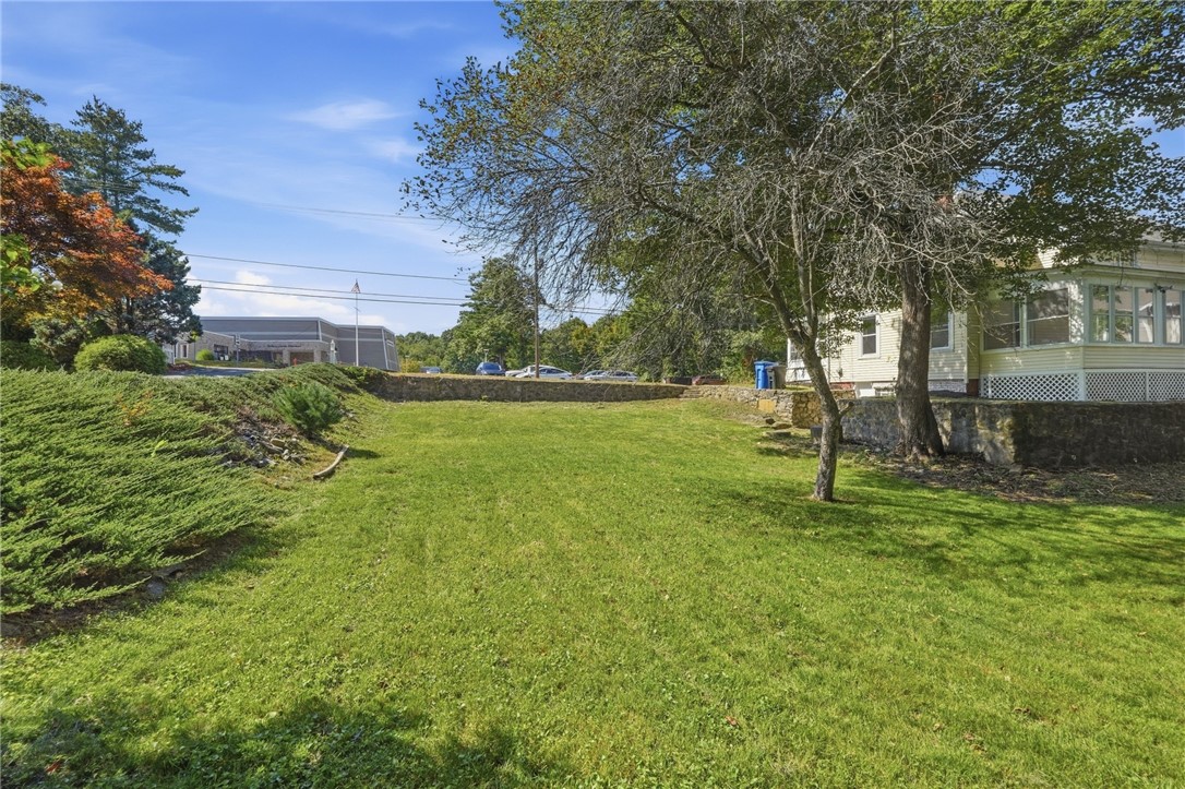 310 New River Road Lincoln, RI 02838 - Photo 4 of 41 Gallery Image 4