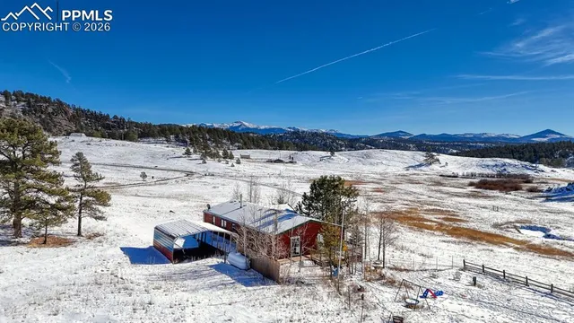 $400,000 | 36 Valley Circle, Guffey, CO 80820