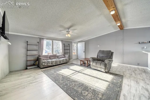 $400,000 | 36 Valley Circle, Guffey, CO 80820