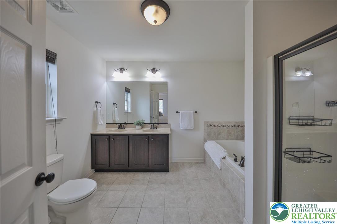 2702 Monacacy Road Nazareth, PA 18064 - Photo 33 of 68