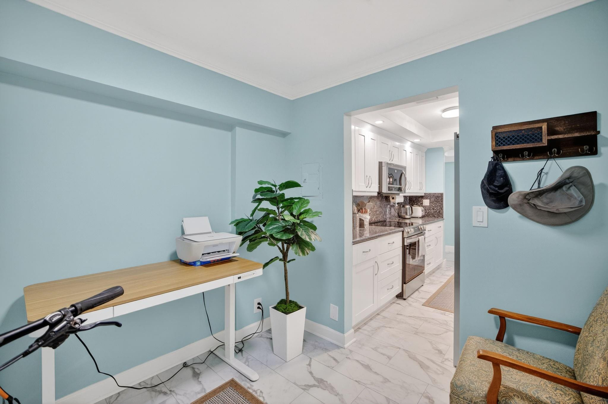 95 North Birch Road, Unit 702 Fort Lauderdale, FL 33304 - Photo 18 of 60 Photo 18