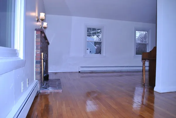 $700,000 | 21 Goldsmith Avenue, Beverly, MA 01915