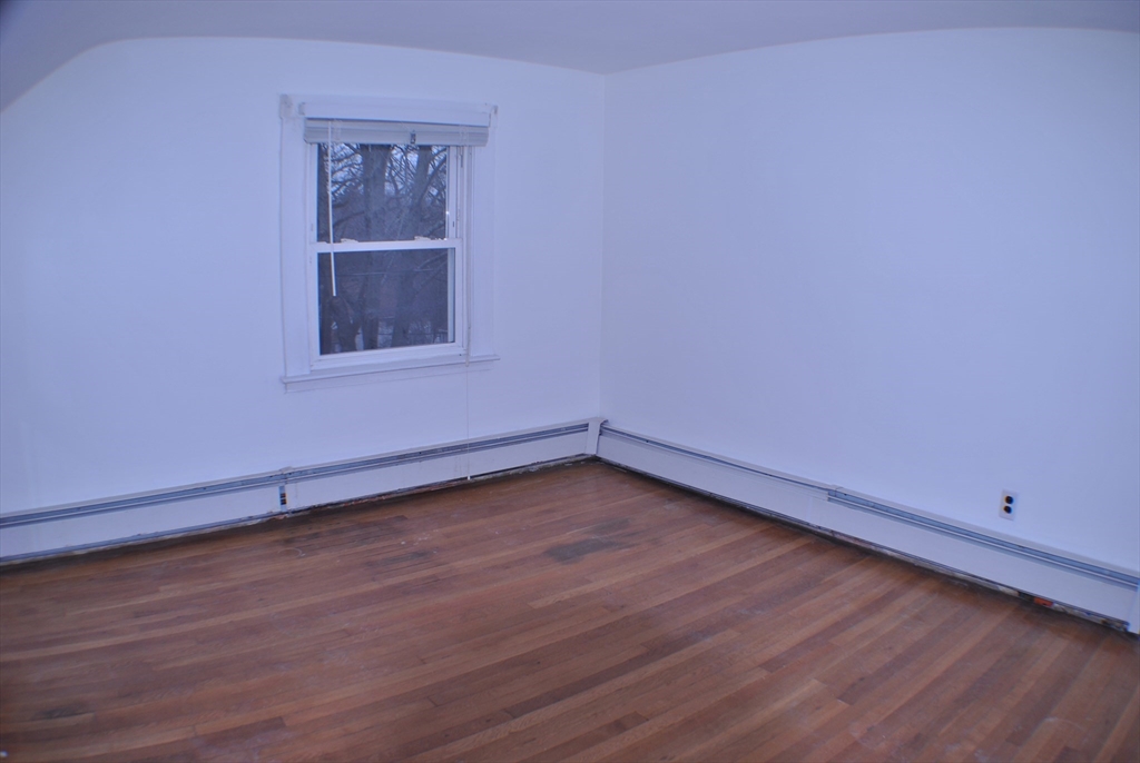 21 Goldsmith Avenue Beverly, MA 01915 - Photo 13 of 41